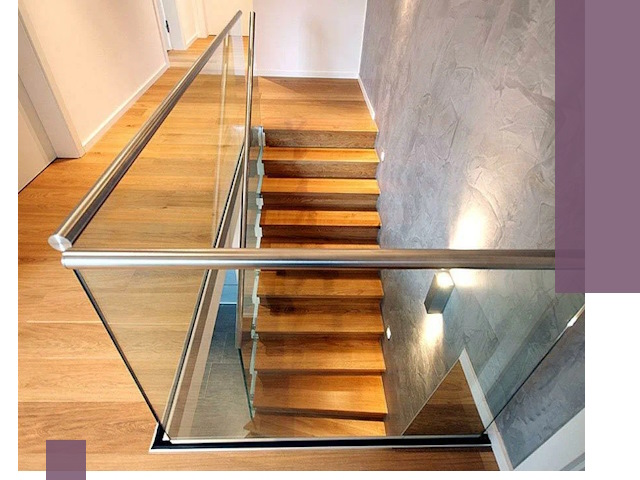 Перила для лестницы в доме — изготовление и монтаж в Норильске