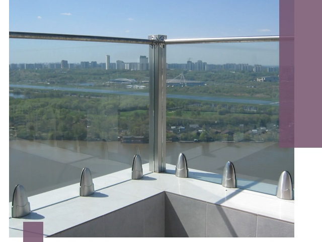 Стеклянные парапеты премиум класса в Норильске для домов и бизнесов